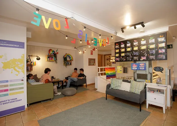 Onefam Batllo Hostel Barcelona